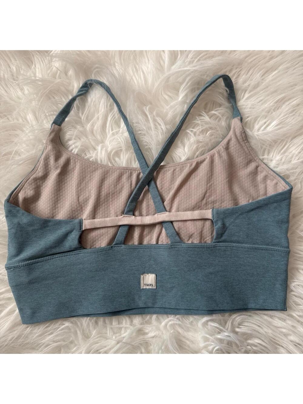 Vuori sports bra size L